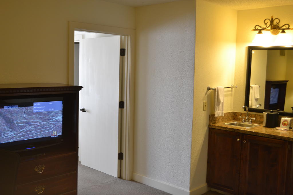 Jameson Inn & Suites Bowling Green Esterno foto