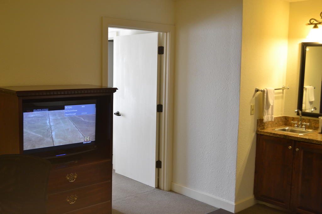 Jameson Inn & Suites Bowling Green Esterno foto