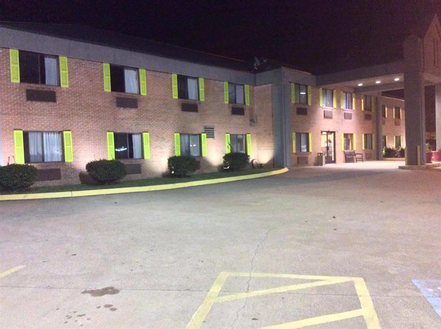 Jameson Inn & Suites Bowling Green Esterno foto