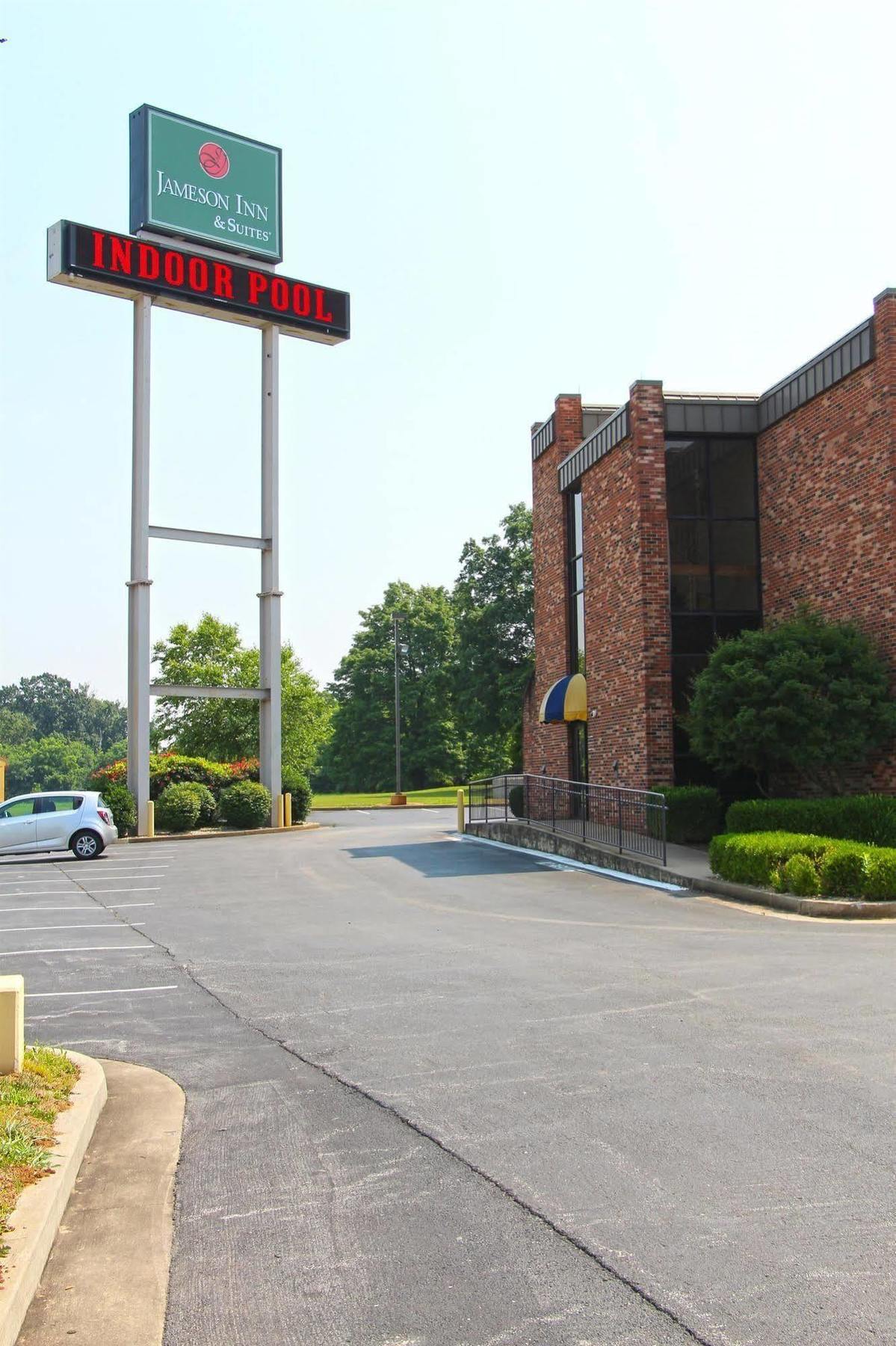 Jameson Inn & Suites Bowling Green Esterno foto