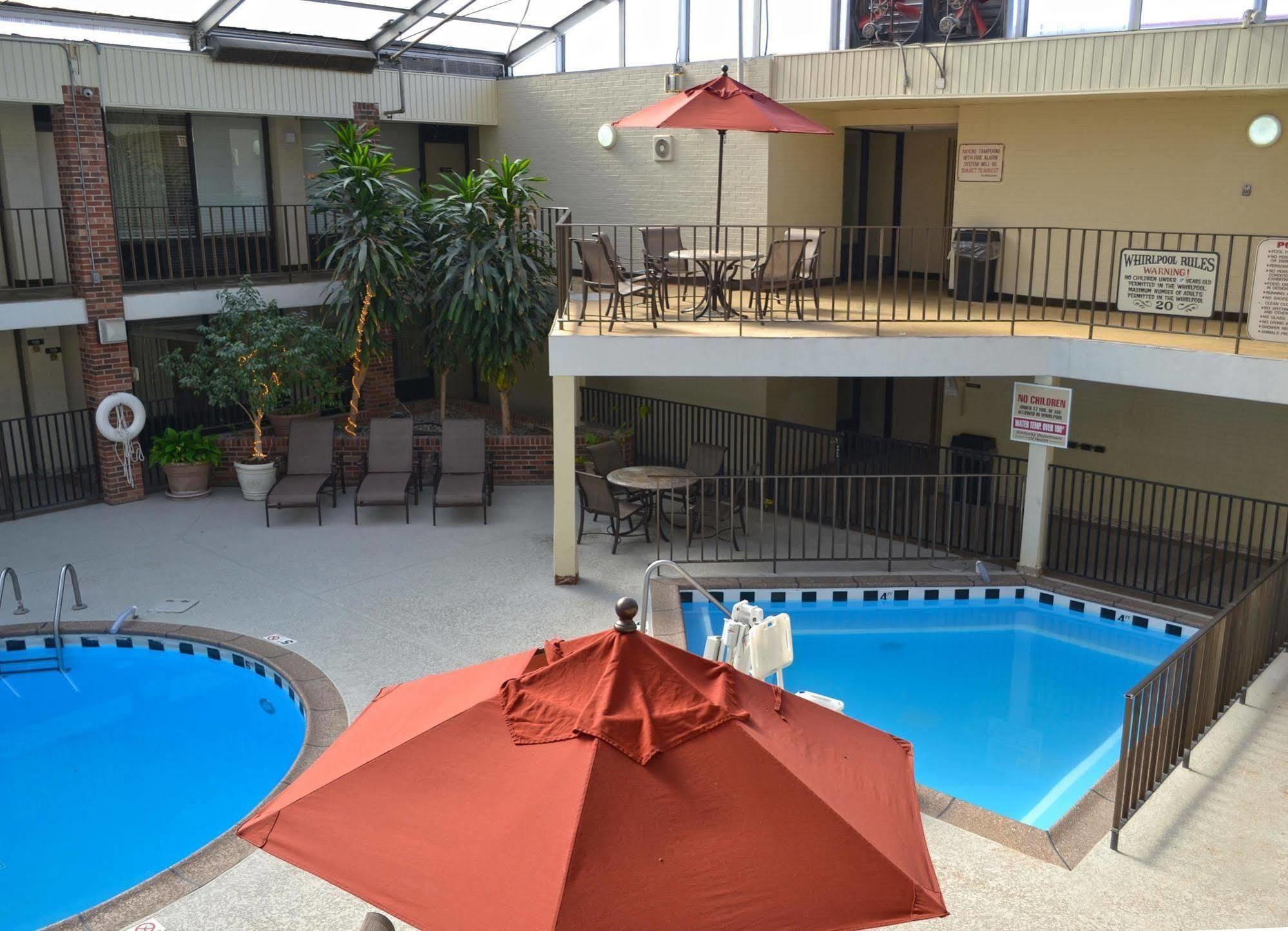 Jameson Inn & Suites Bowling Green Esterno foto