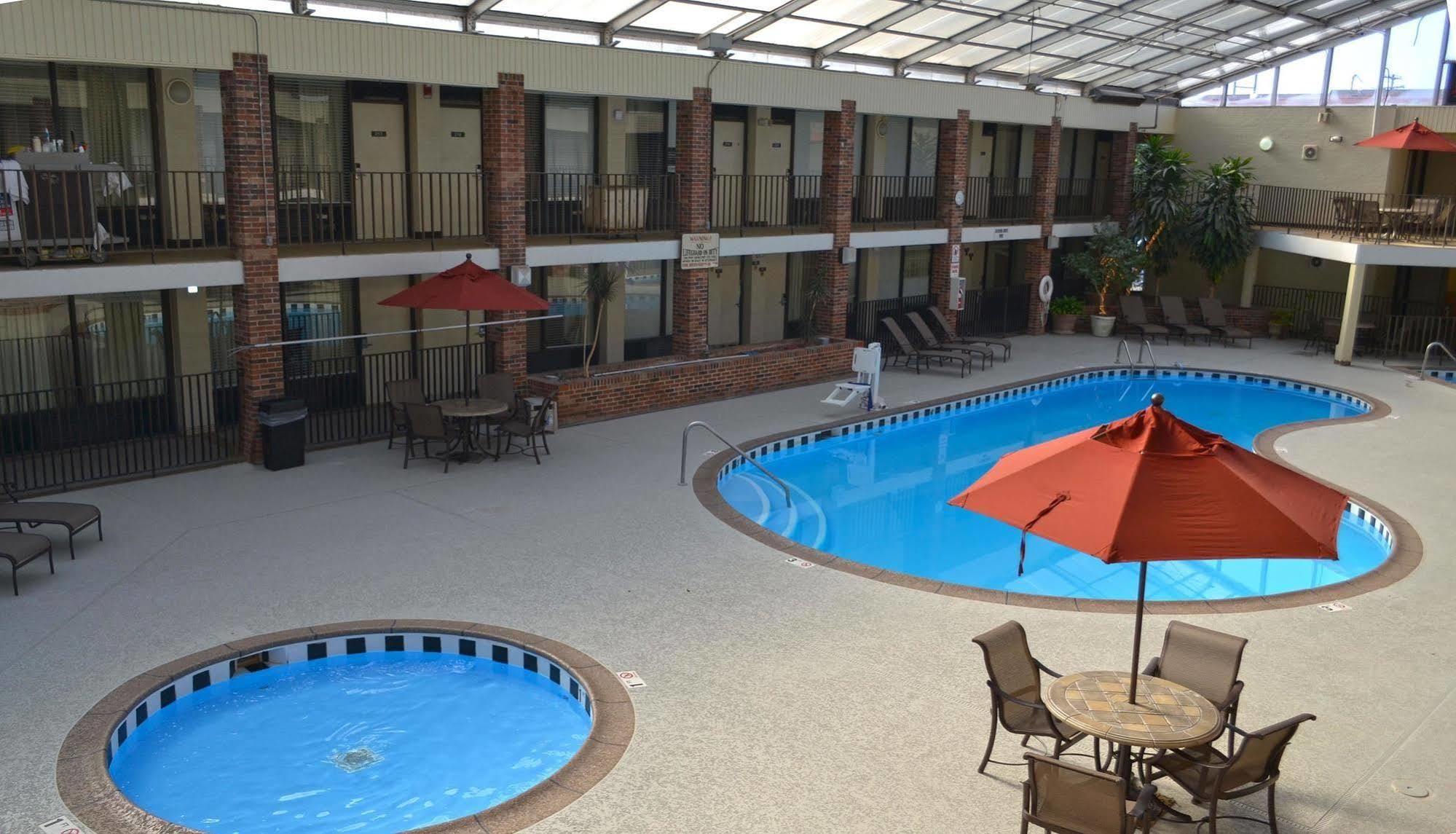 Jameson Inn & Suites Bowling Green Esterno foto