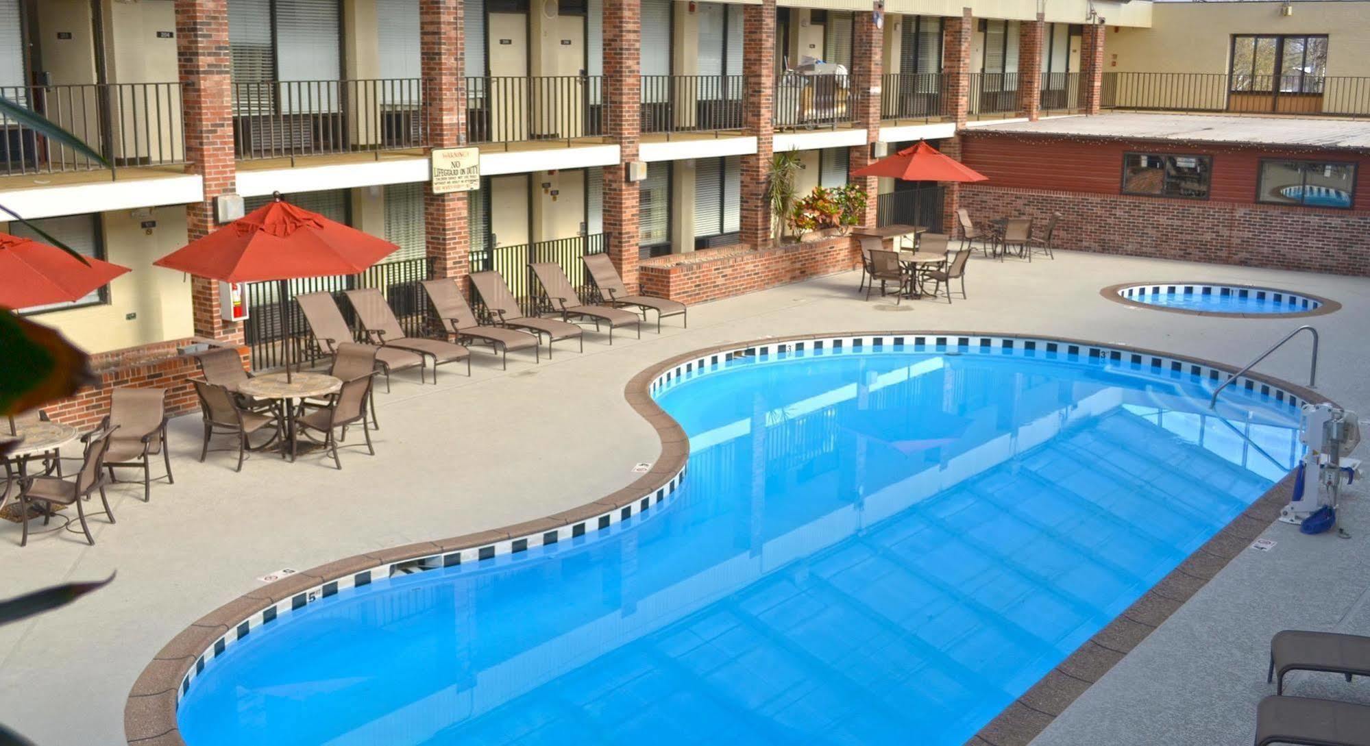 Jameson Inn & Suites Bowling Green Esterno foto